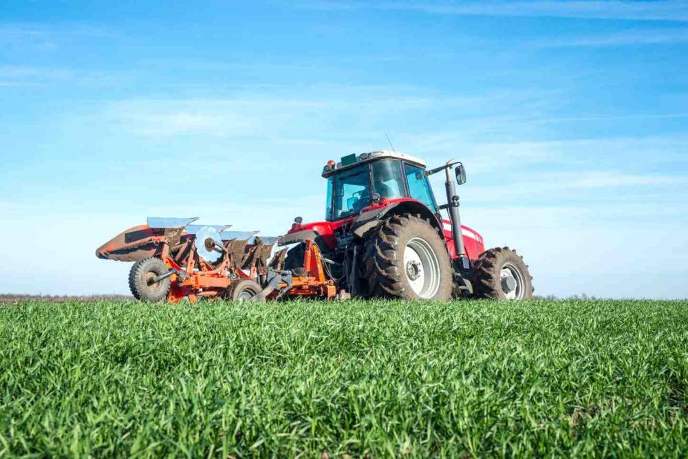 Tractors & Harvesters - Import Product in Pakistan